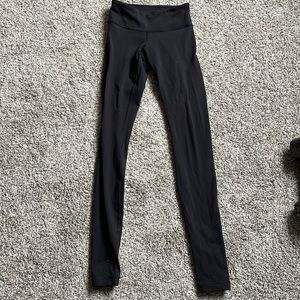Lululemon black leggings